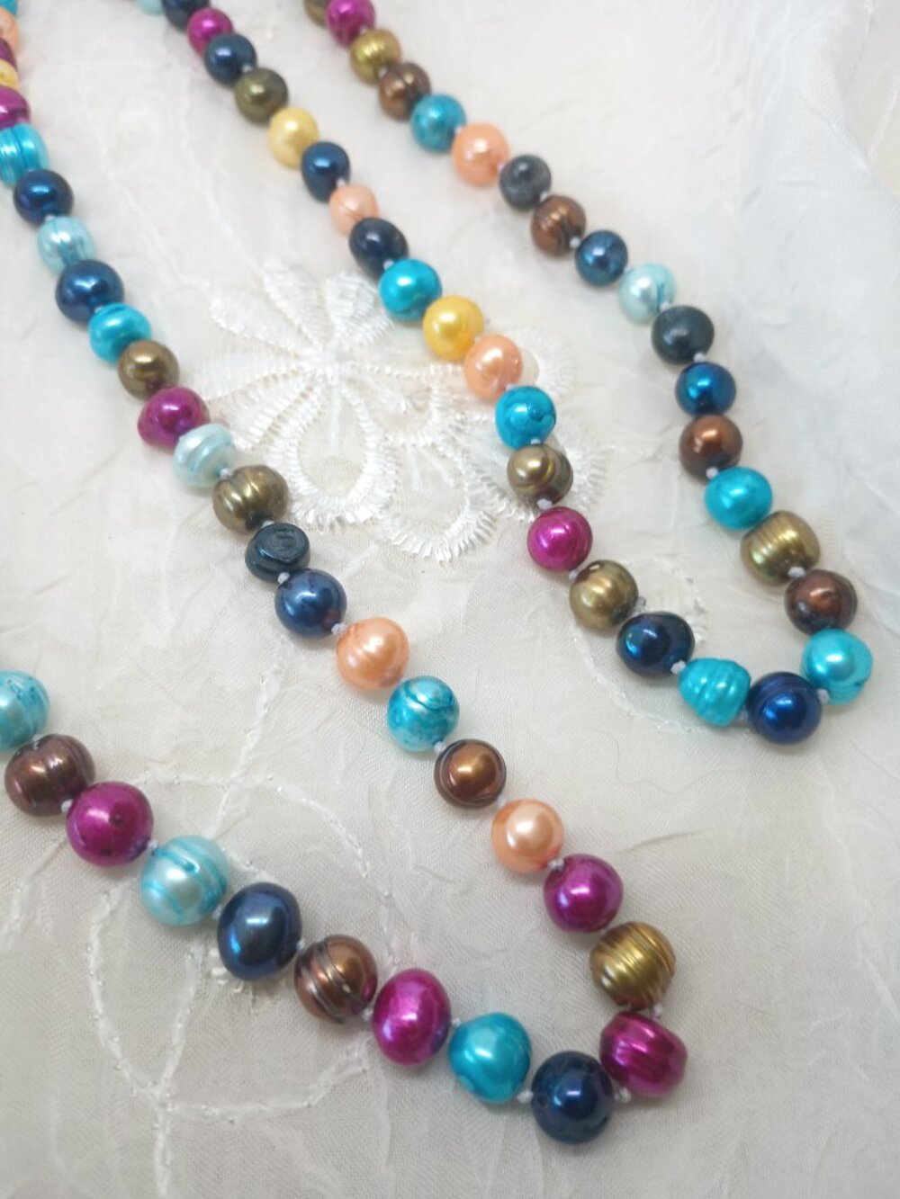 Share Savlano 7-8M Multi Color Freshwater Cultured knotted Natural Pearl Necklac - Picture 3 of 6